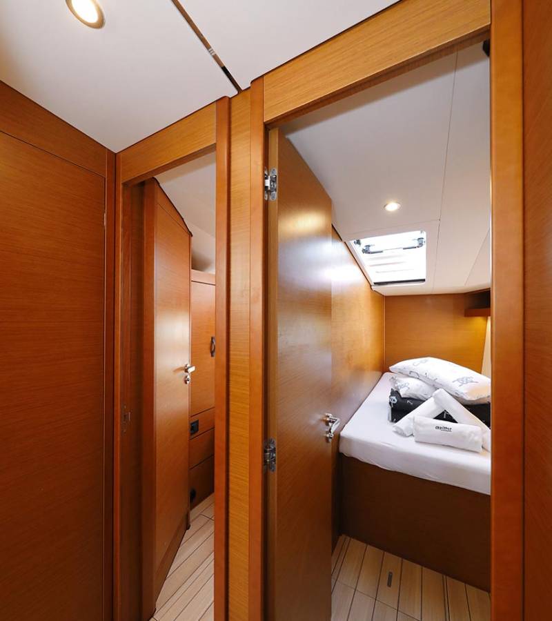 Jeanneau 54, Mary-Lu | Yacht Charter Croatia