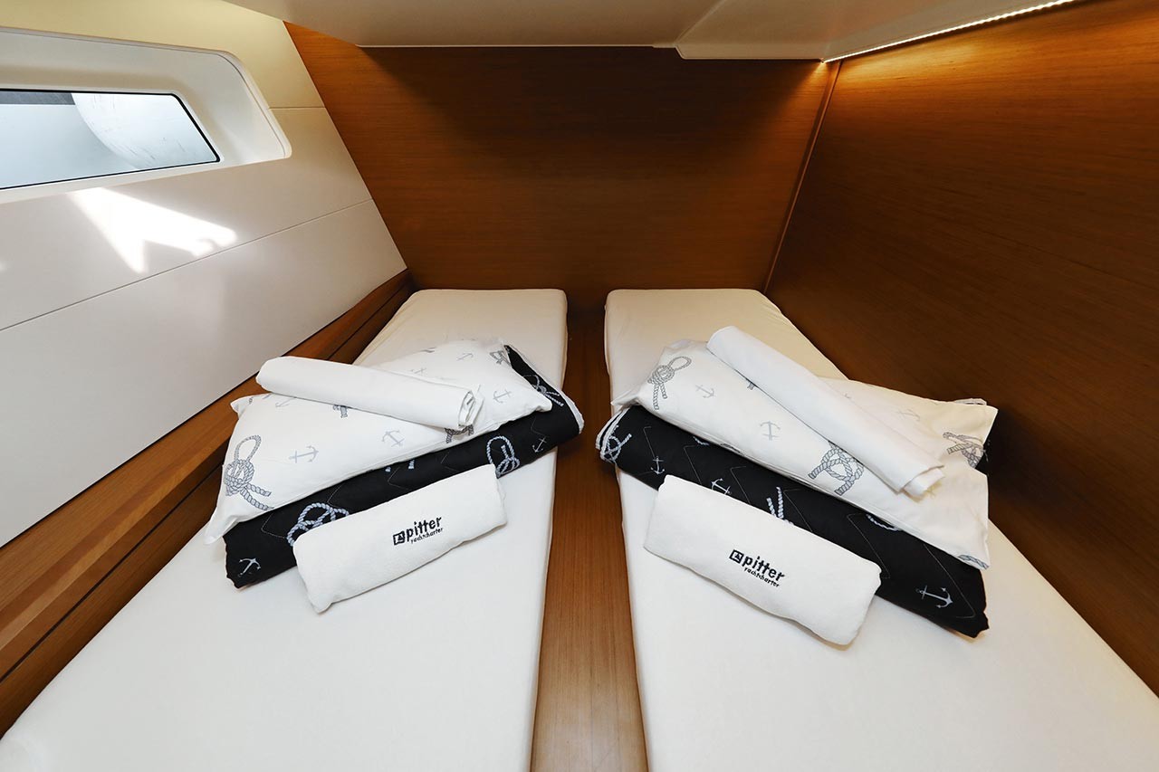 Jeanneau 54, Mary-Lu | Yacht Charter Croatia