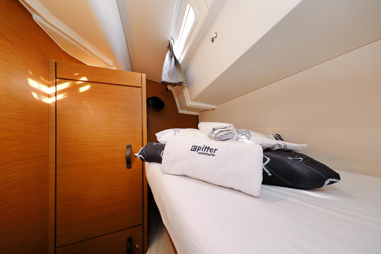 Jeanneau 54, Mary-Lu | Yacht Charter Croatia