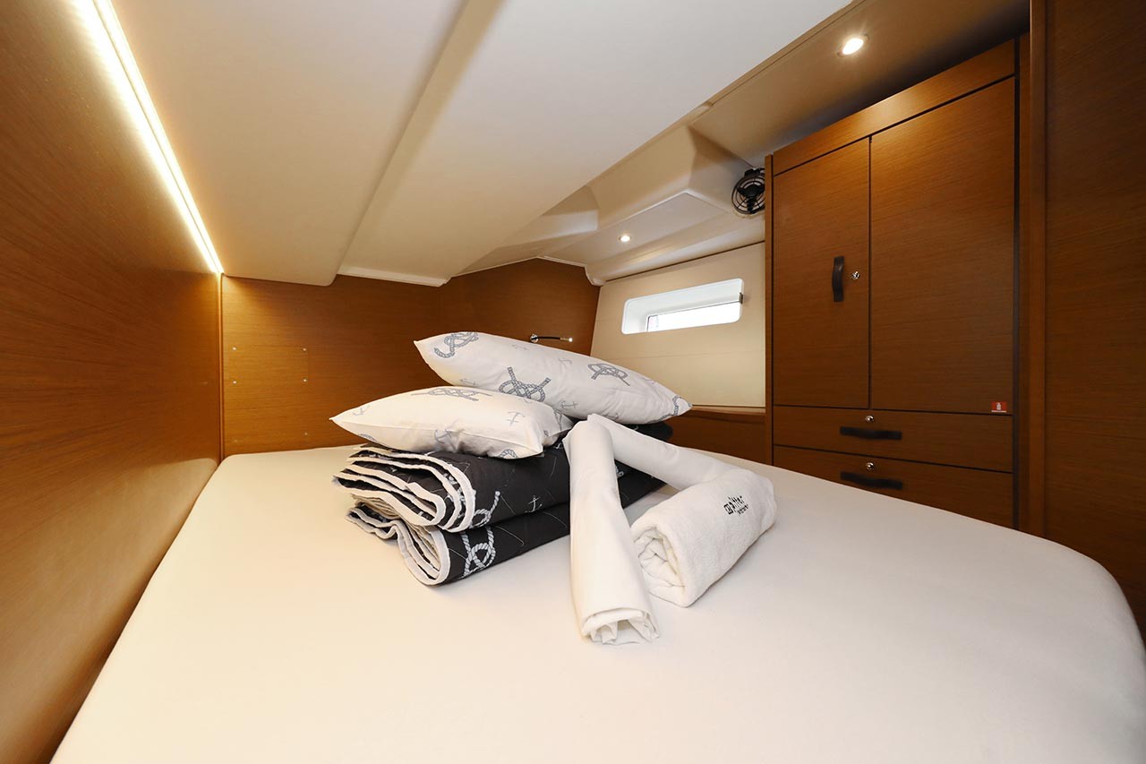 Jeanneau 54, Mary-Lu | Yacht Charter Croatia