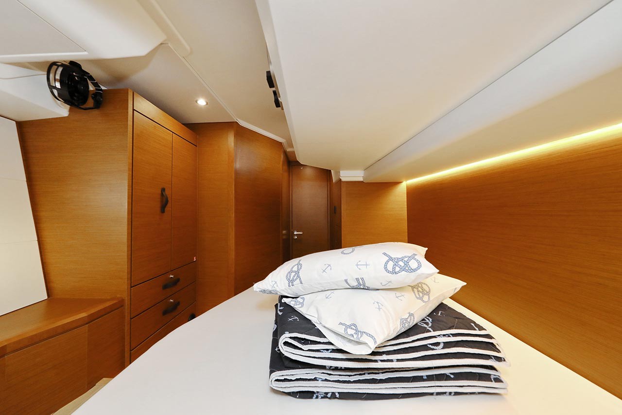 Jeanneau 54, Mary-Lu | Yacht Charter Croatia