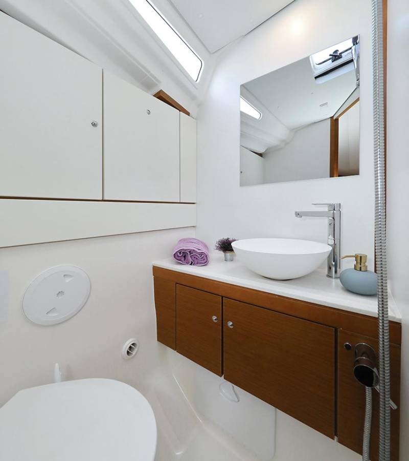 Jeanneau 54, Mary-Lu | Yacht Charter Croatia