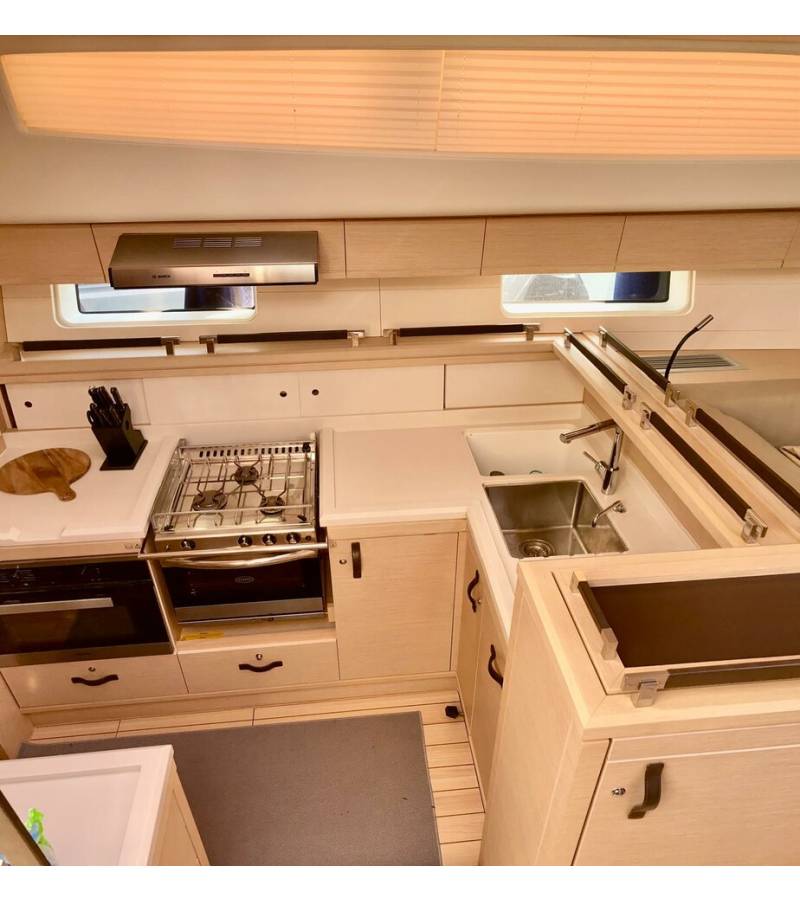 Jeanneau 64, Nada III | Yacht Charter Croatia