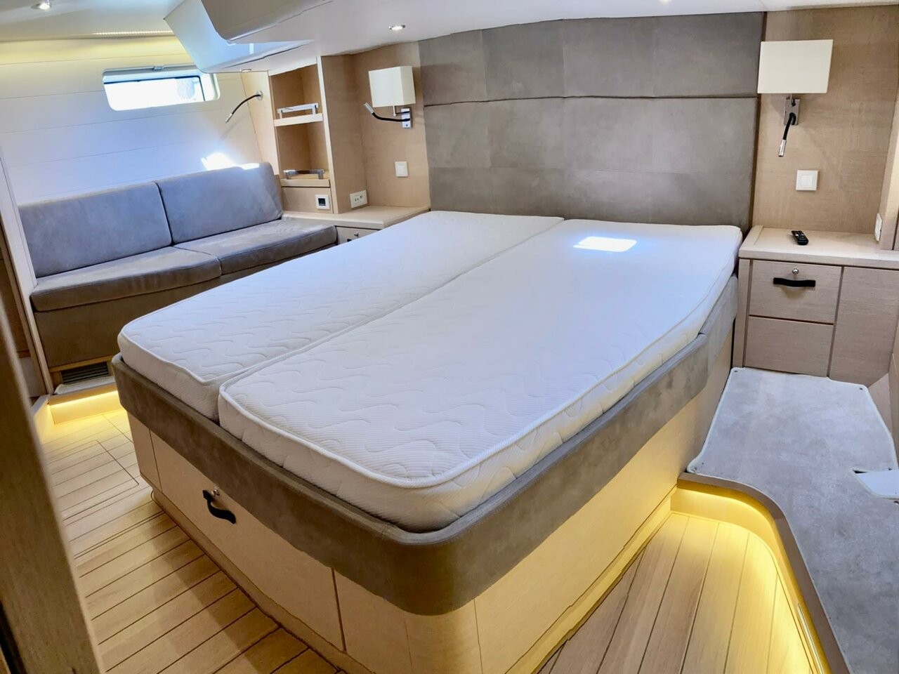 Jeanneau 64, Nada III | Yacht Charter Croatia