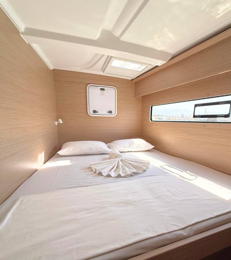 Lagoon 38, Furia | Yacht Charter Croatia