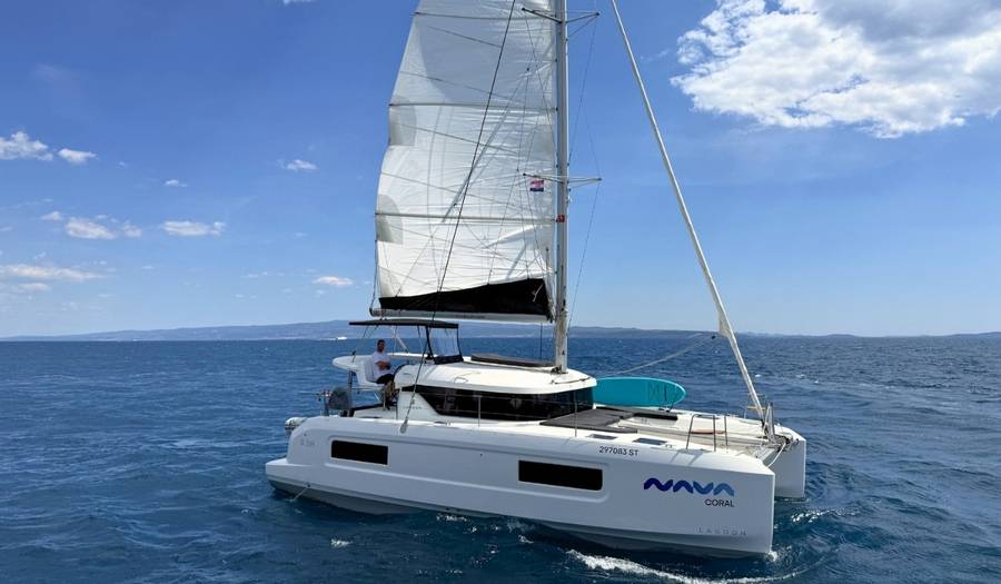 Lagoon 38, New 4 | Yacht Charter Croatia
