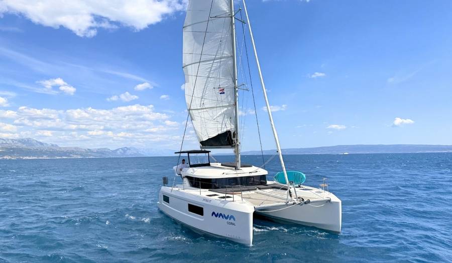 Lagoon 38, New 4 | Yacht Charter Croatia