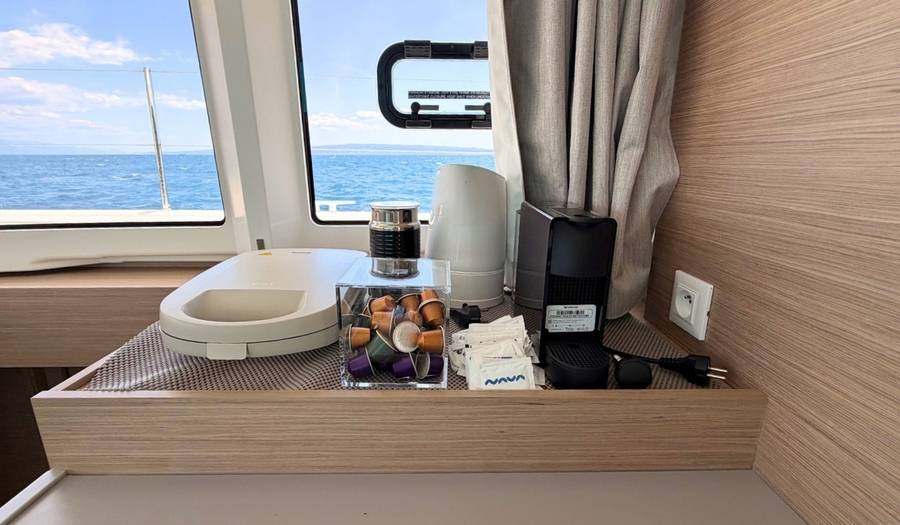 Lagoon 38, New 4 | Yacht Charter Croatia