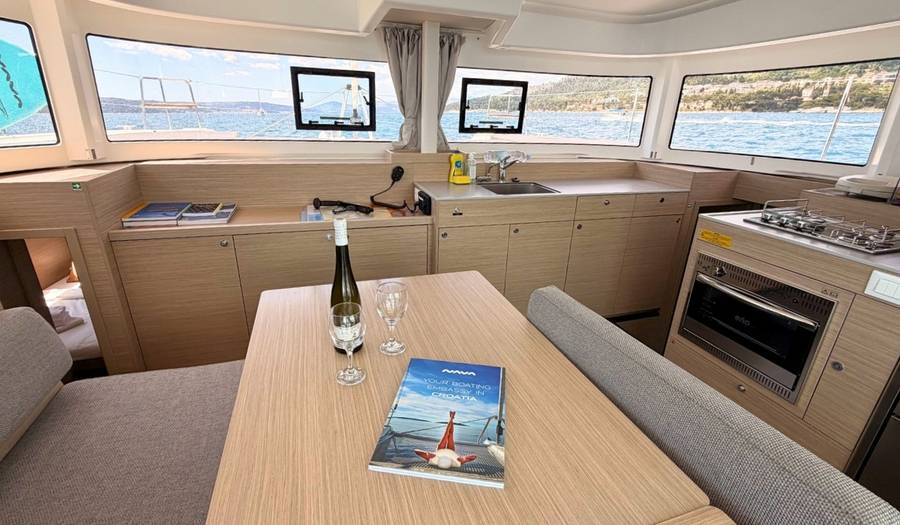 Lagoon 38, New 4 | Yacht Charter Croatia