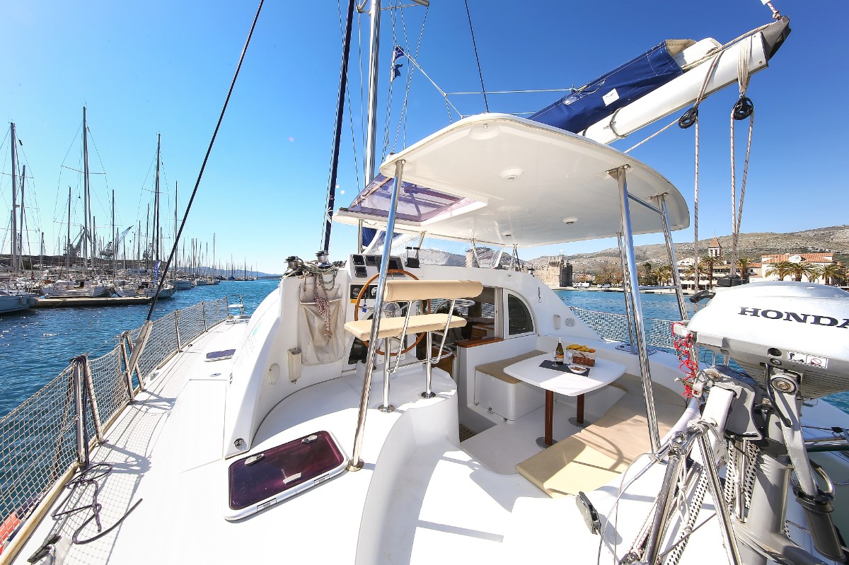 Lagoon 380 S2, Phoenix | Yacht Charter Croatia
