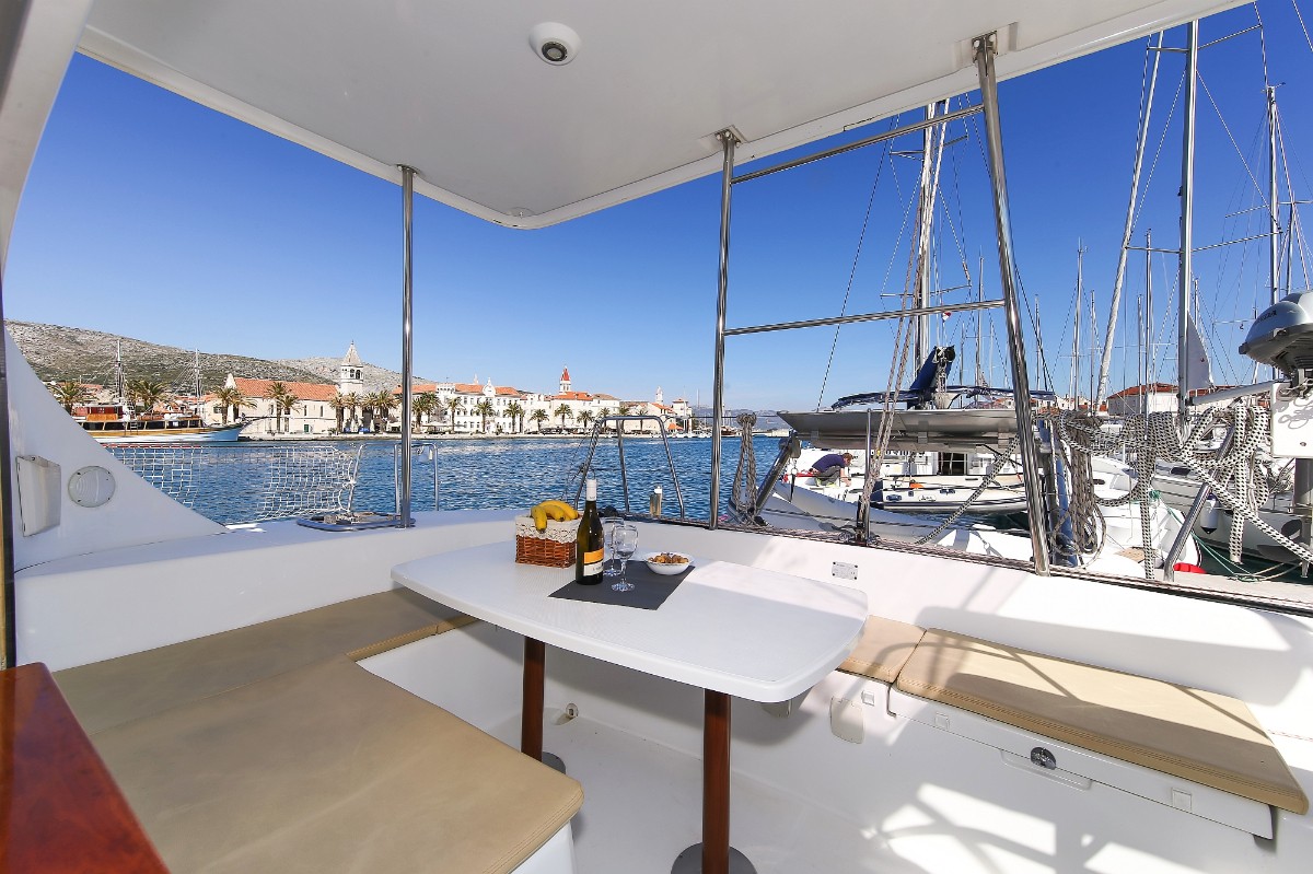 Lagoon 380 S2, Phoenix | Yacht Charter Croatia