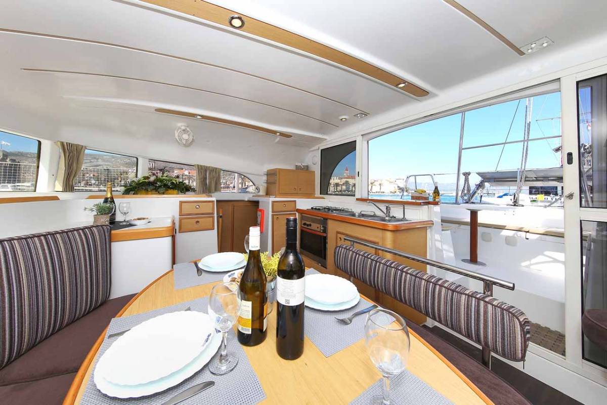 Lagoon 380 S2, Phoenix | Yacht Charter Croatia