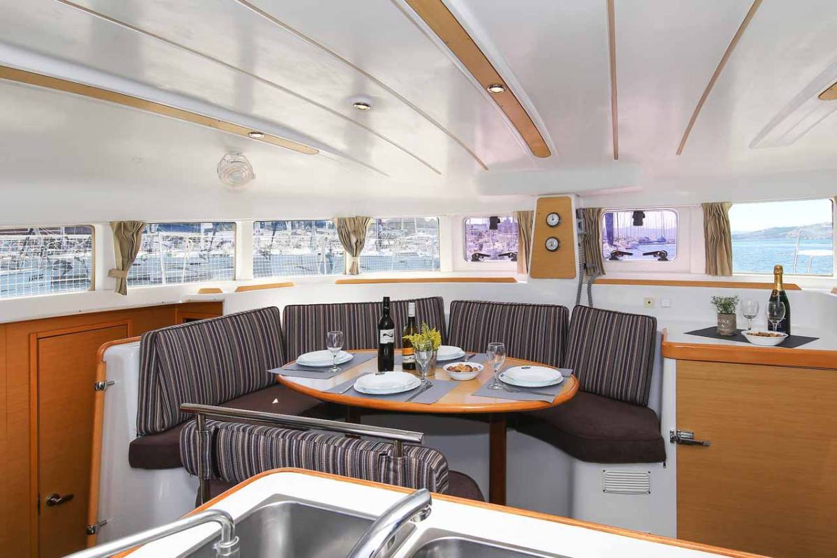 Lagoon 380 S2, Phoenix | Yacht Charter Croatia