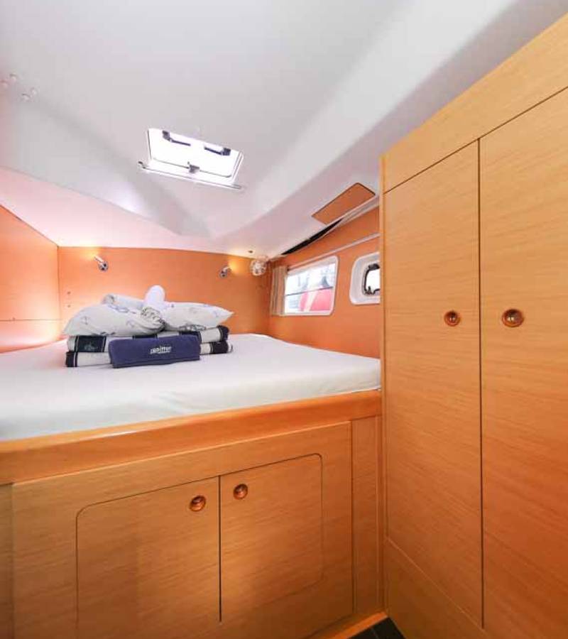 Lagoon 380 S2, Phoenix | Yacht Charter Croatia