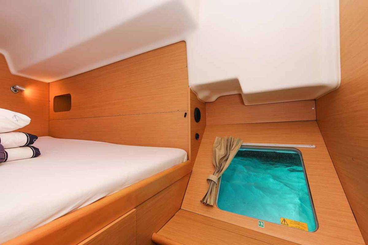 Lagoon 380 S2, Phoenix | Yacht Charter Croatia