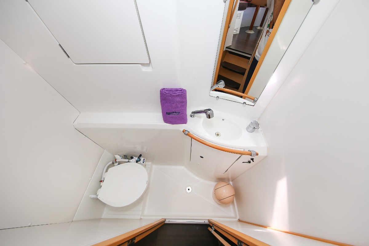 Lagoon 380 S2, Phoenix | Yacht Charter Croatia
