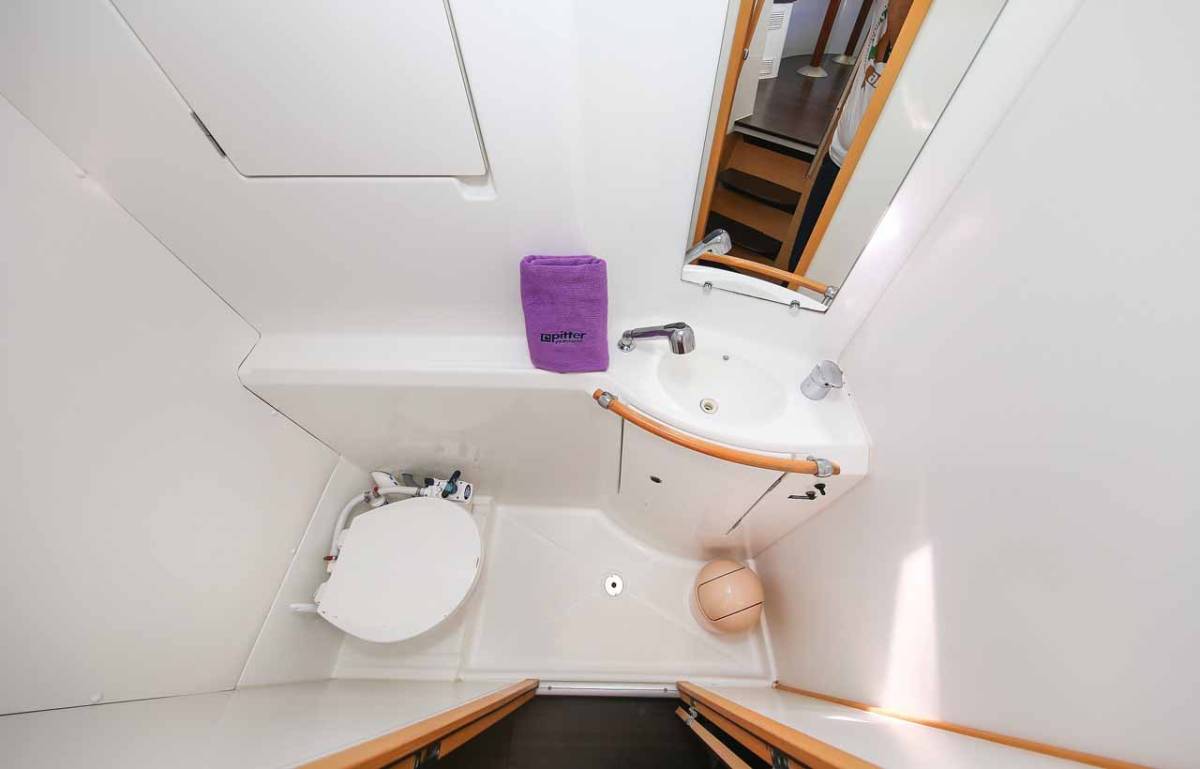 Lagoon 380 S2, Phoenix | Yacht Charter Croatia