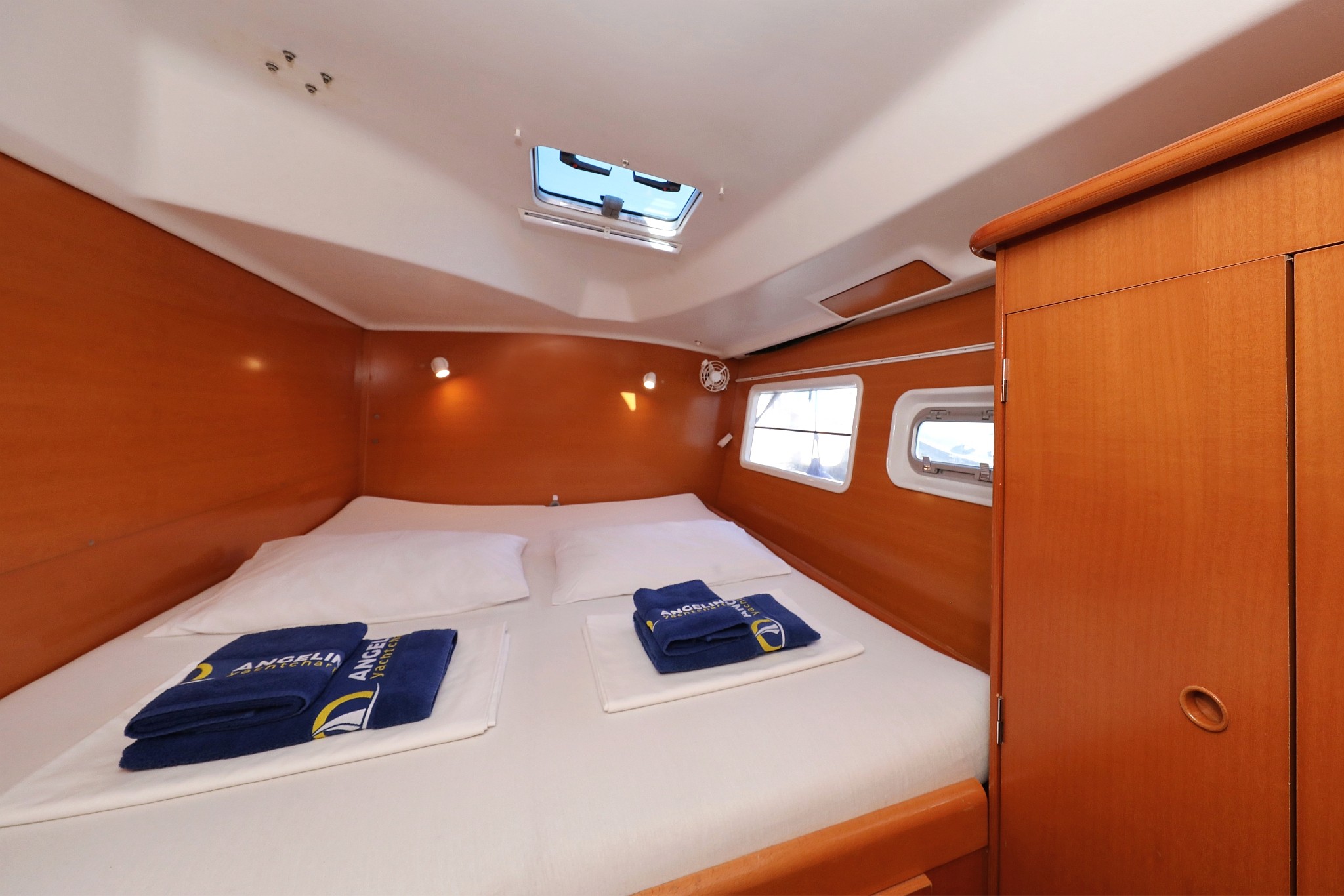 Lagoon 380 S2, Love Song | Yacht Charter Croatia