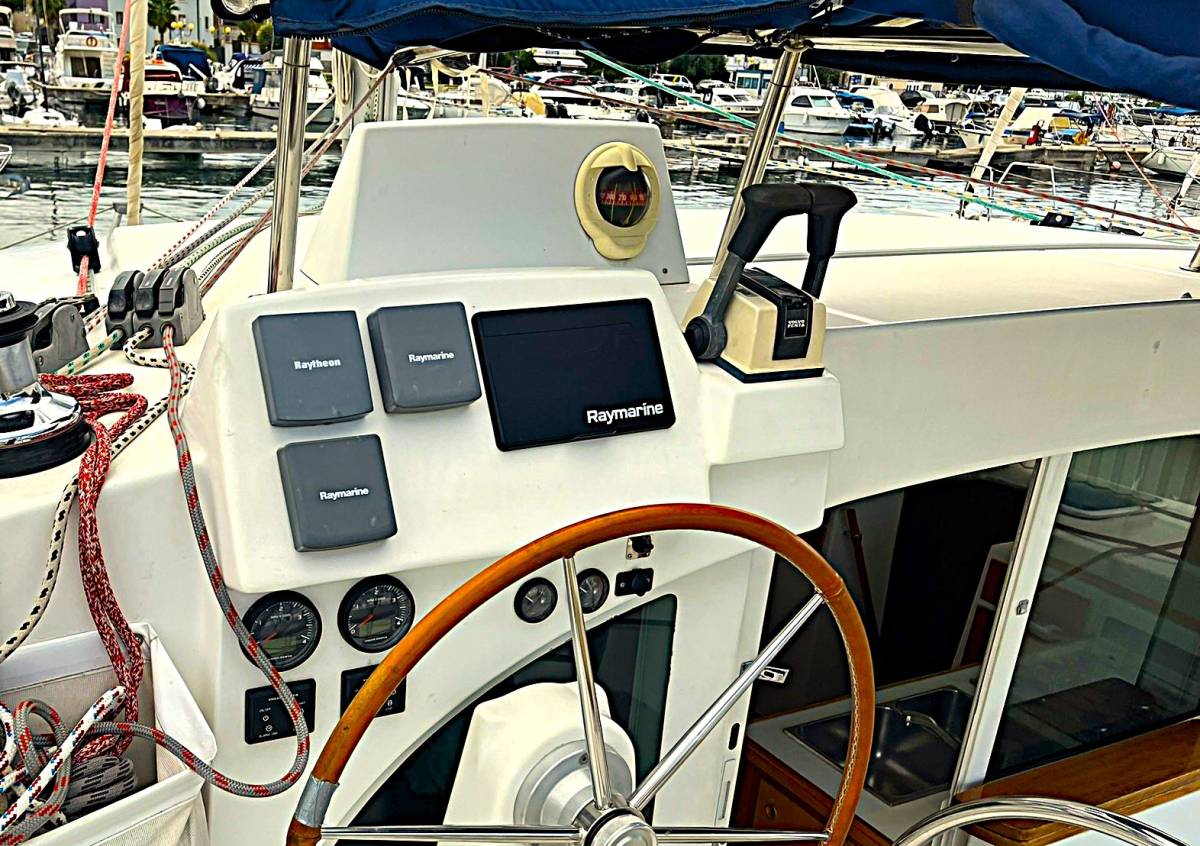 Lagoon 380 S2, Love Song | Yacht Charter Croatia