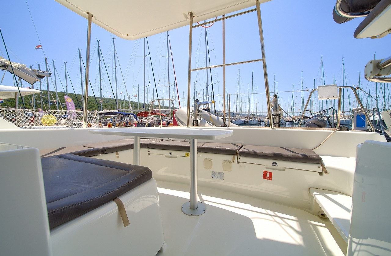 Lagoon 380 S2, Atenea | Yachtcharter Kroatien