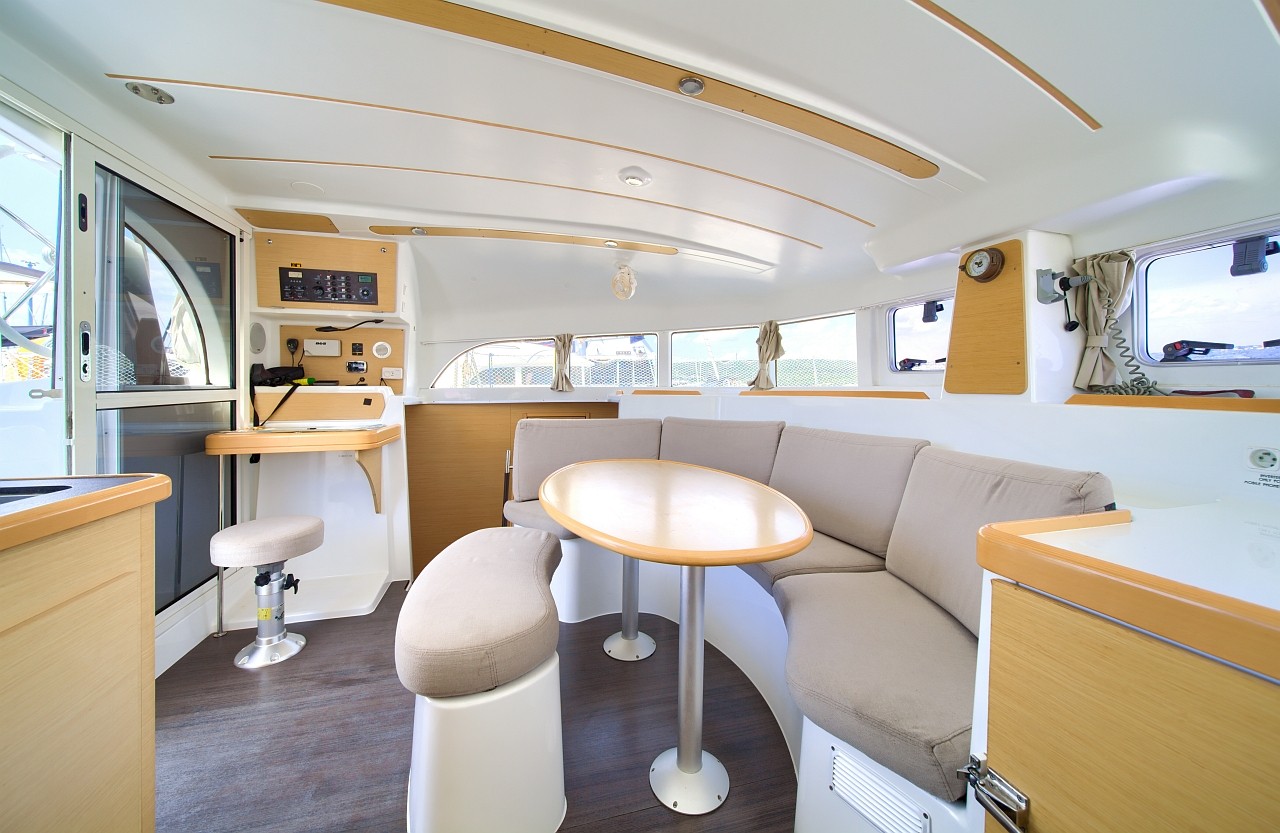 Lagoon 380 S2, Atenea | Yachtcharter Kroatien