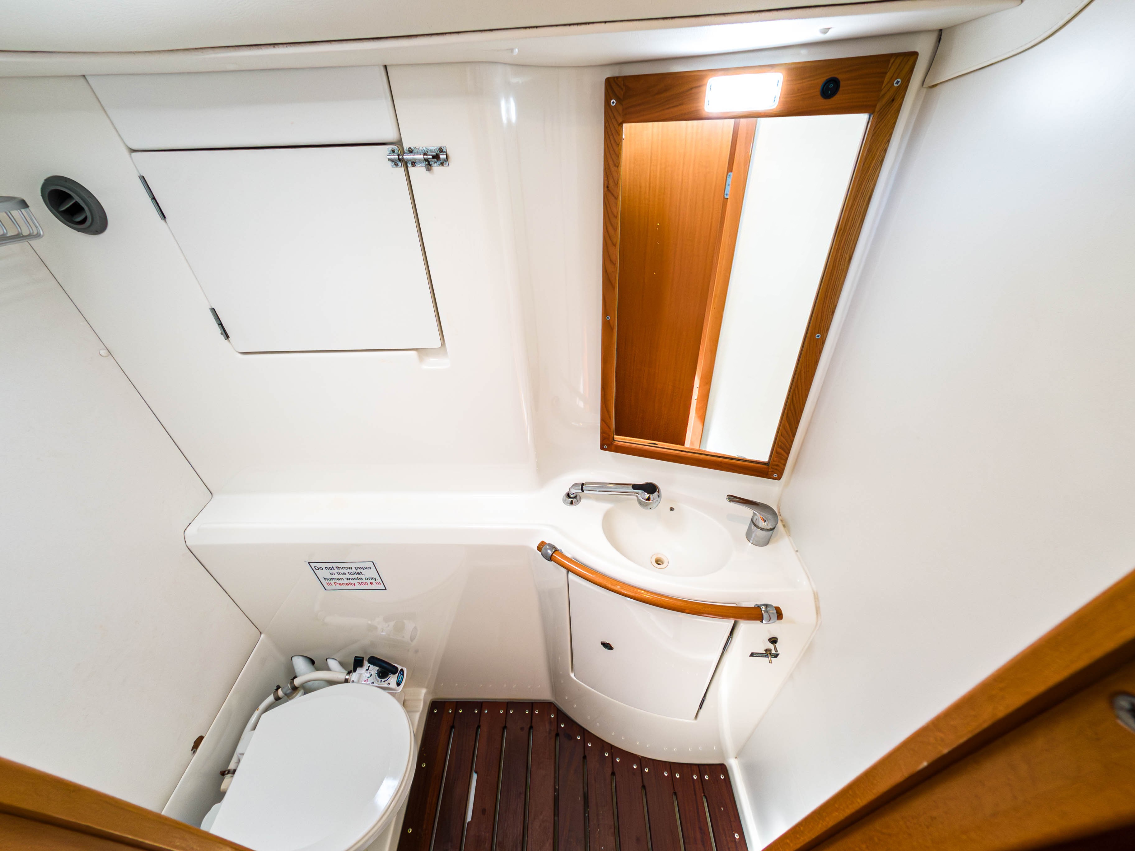 Lagoon 380 S2, Relax | Yacht Charter Croatia