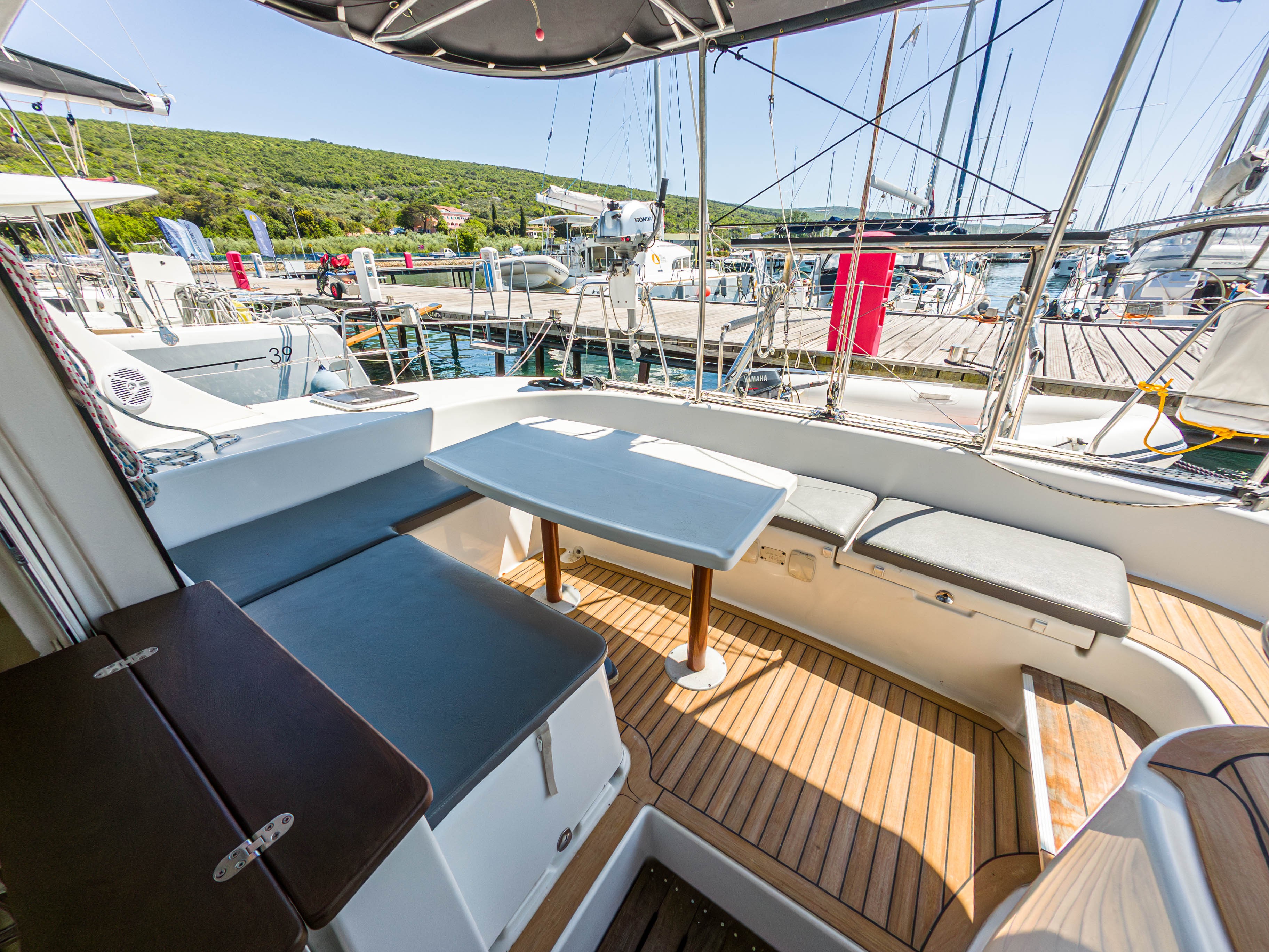 Lagoon 380 S2, Relax | Yacht Charter Croatia