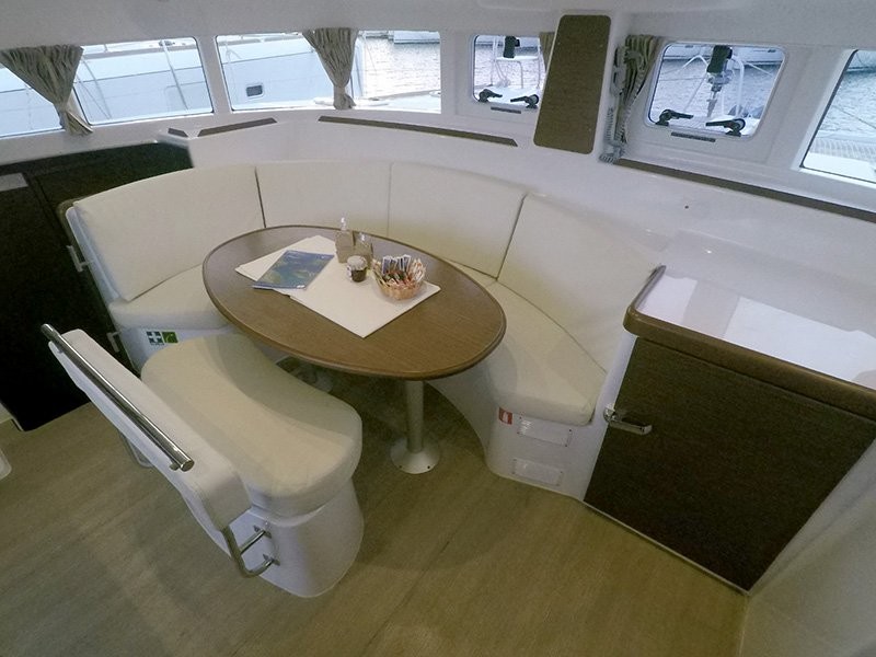 Lagoon 380, Grey Pearl | Yacht Charter Croatia