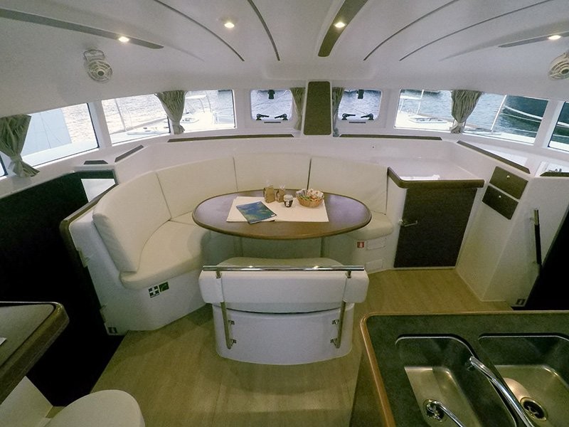 Lagoon 380, Grey Pearl | Yacht Charter Croatia