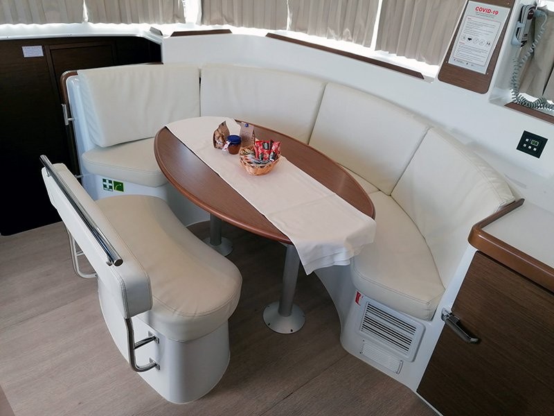 Lagoon 380, Grey Pearl | Yacht Charter Croatia