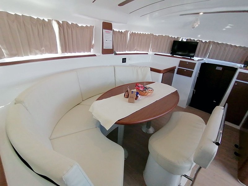 Lagoon 380, Grey Pearl | Yacht Charter Croatia