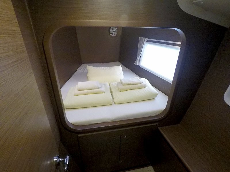 Lagoon 380, Grey Pearl | Yacht Charter Croatia