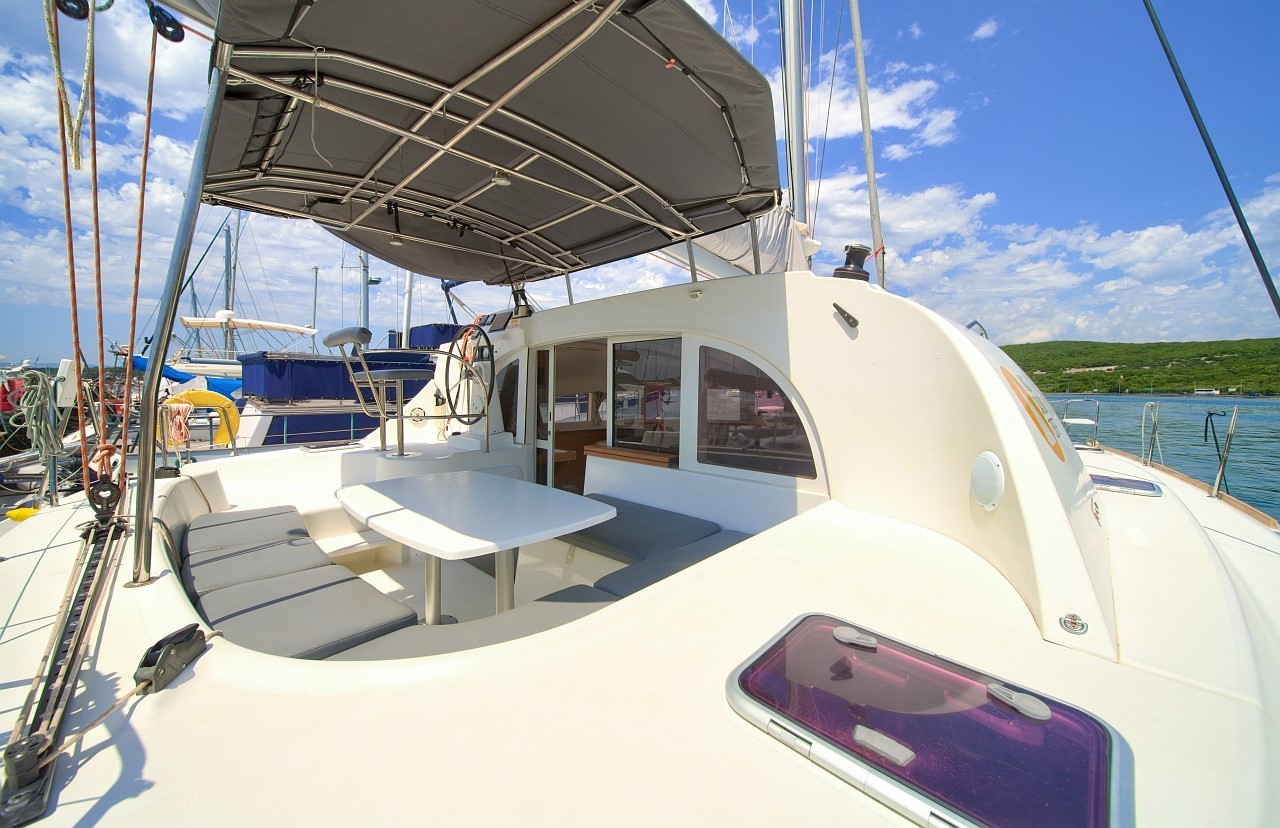 Lagoon 380, Xenia | Yacht Charter Croatia