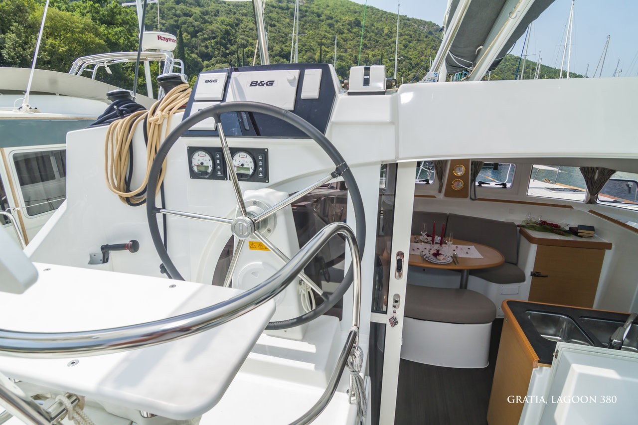 Lagoon 380, Gratia | Yachtcharter Kroatien