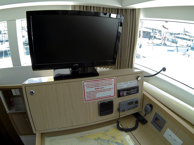 Lagoon 39, Bob Cat | Yacht Charter Croatia