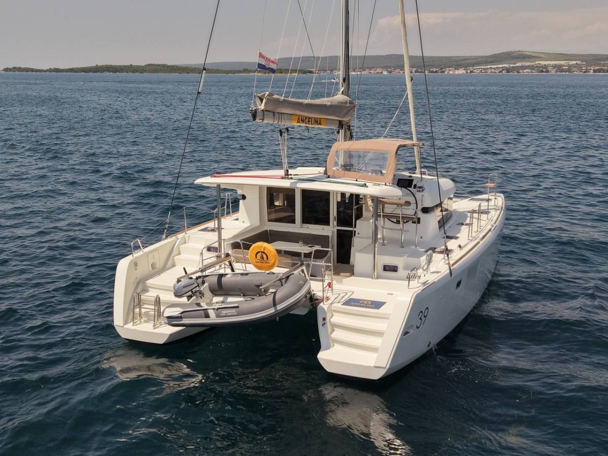Lagoon 39, Lilla V | Yacht Charter Croatia