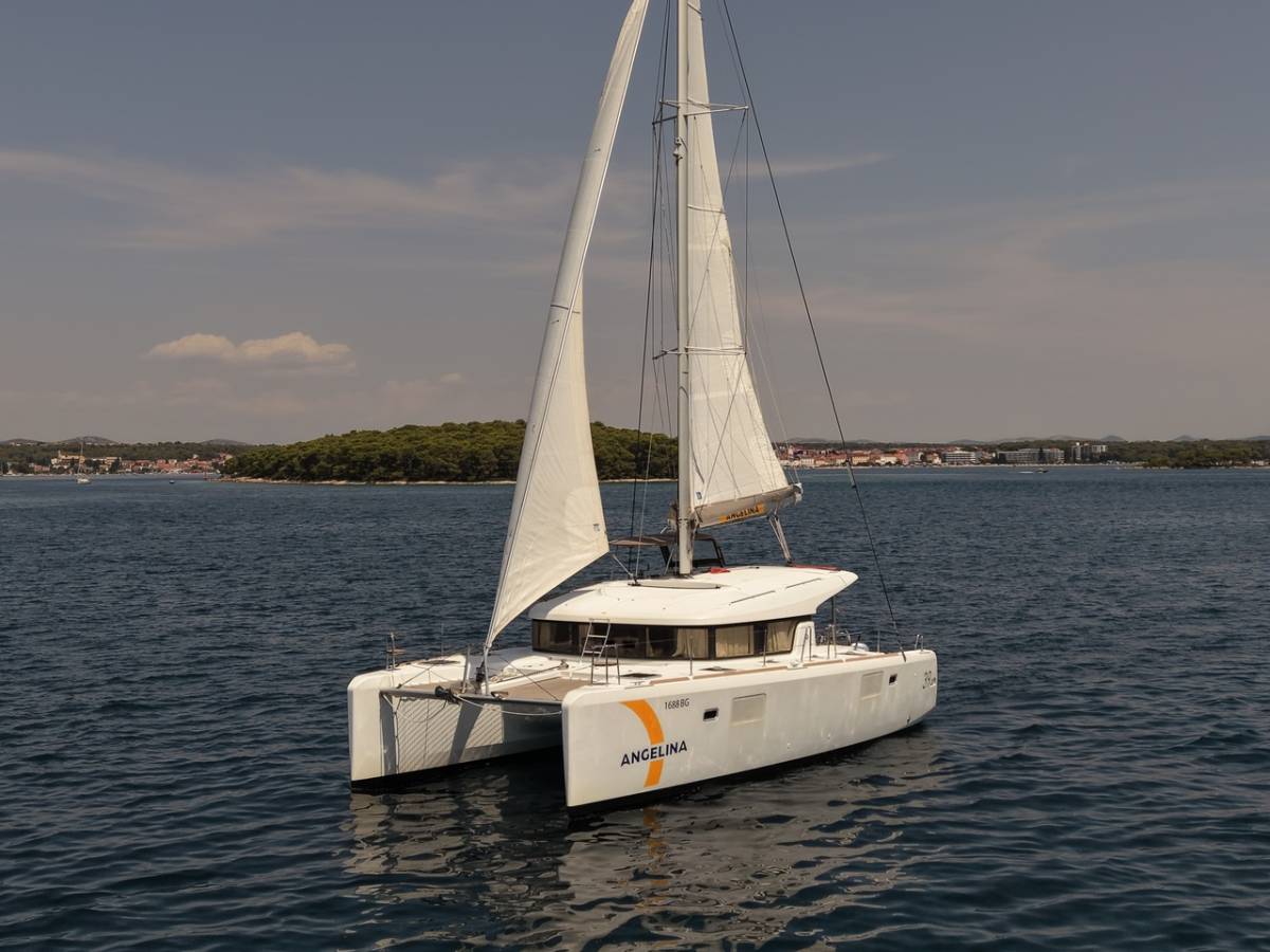 Lagoon 39, Lilla V | Yacht Charter Croatia