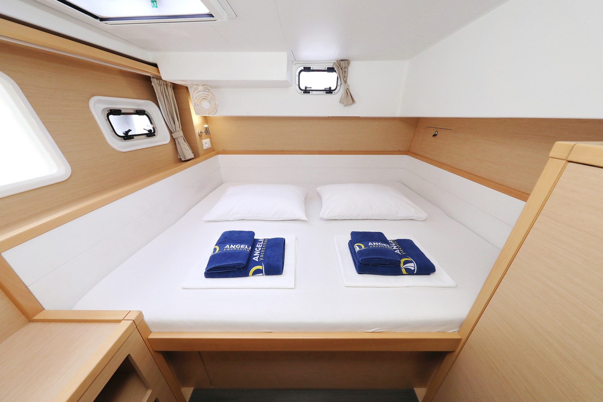 Lagoon 39, Lilla V | Yacht Charter Croatia