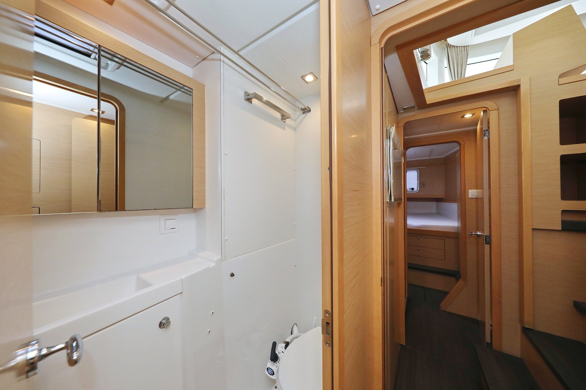 Lagoon 39, Lilla V | Yacht Charter Croatia