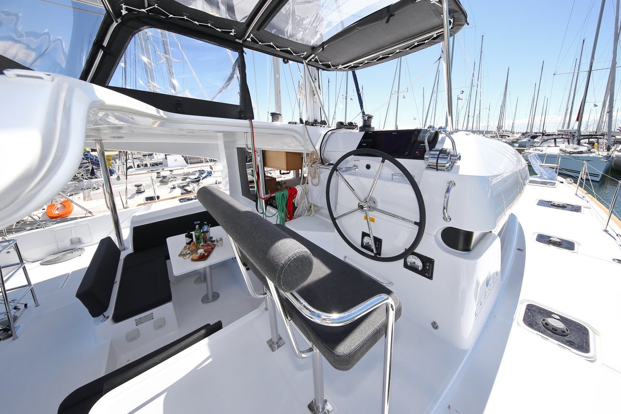 Lagoon 39, Gin Tonic | Yacht Charter Croatia