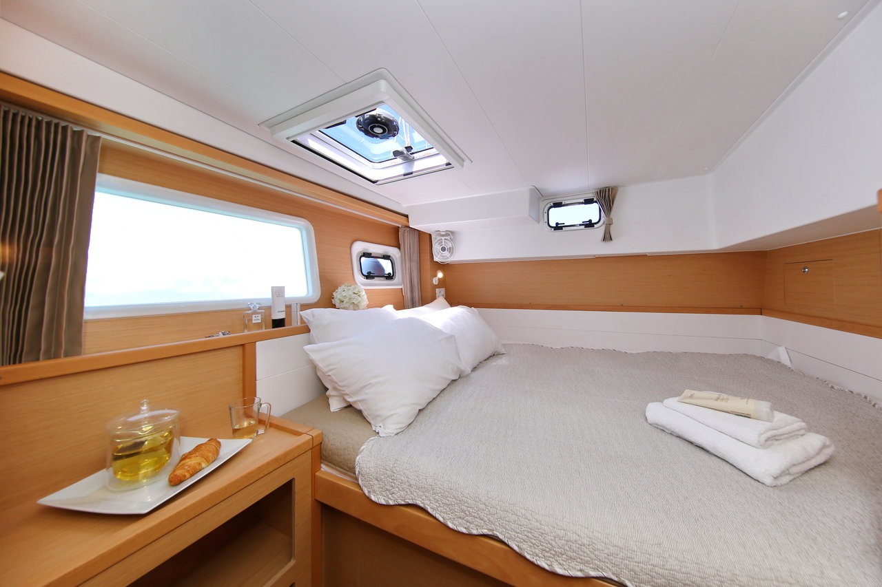 Lagoon 39, Gin Tonic | Yacht Charter Croatia