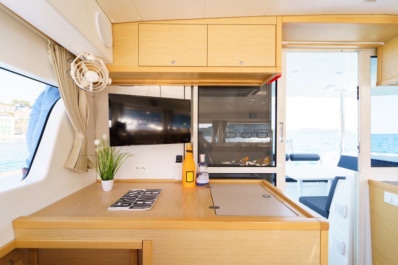 Lagoon 39, White Pearl | Yacht Charter Croatia