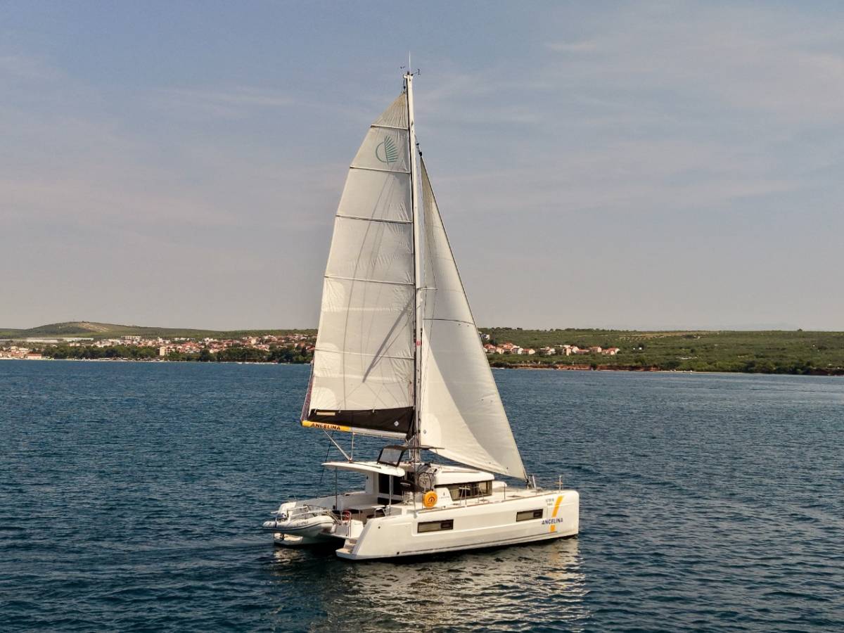 Lagoon 40, Venus | Yacht Charter Croatia