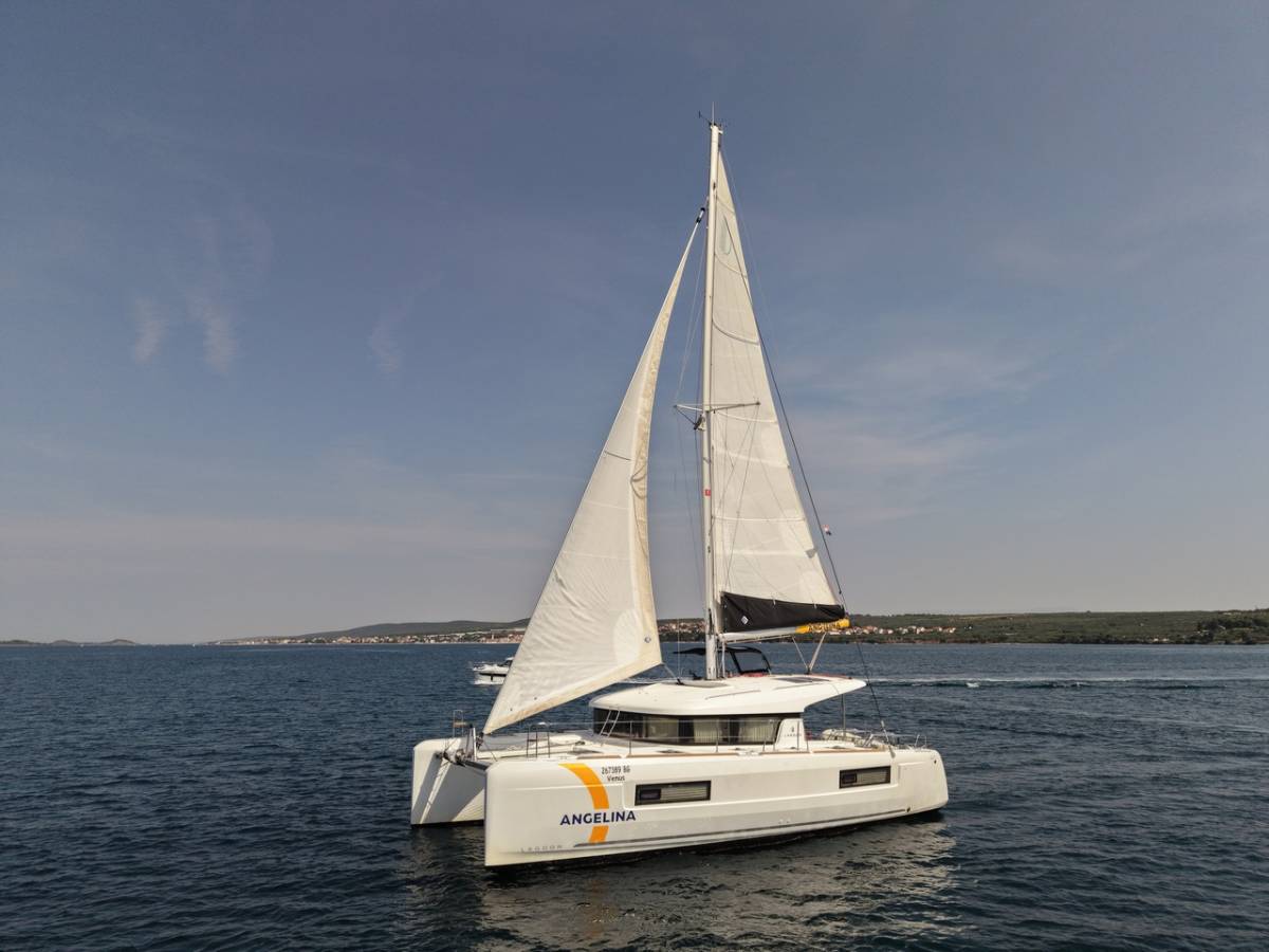 Lagoon 40, Venus | Yacht Charter Croatia