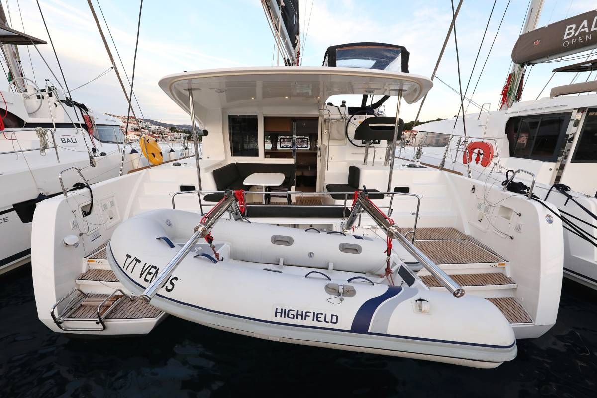 Lagoon 40, Venus | Yacht Charter Croatia
