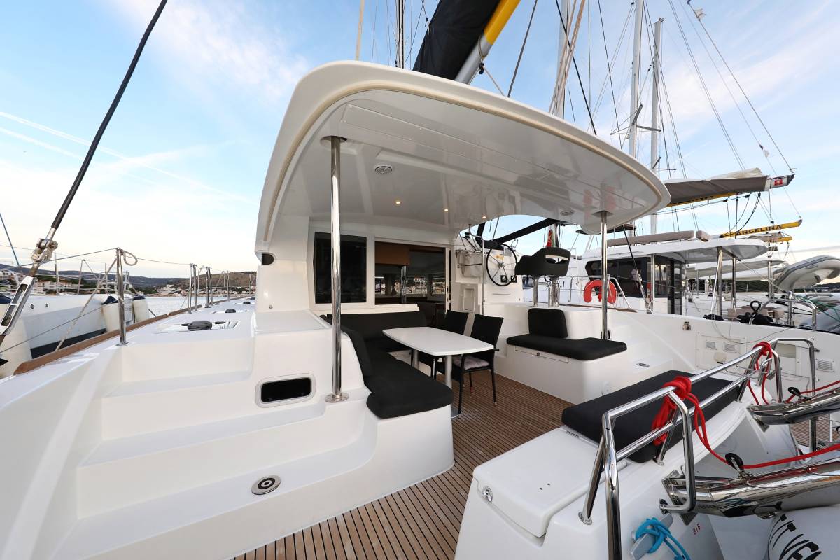Lagoon 40, Venus | Yacht Charter Croatia