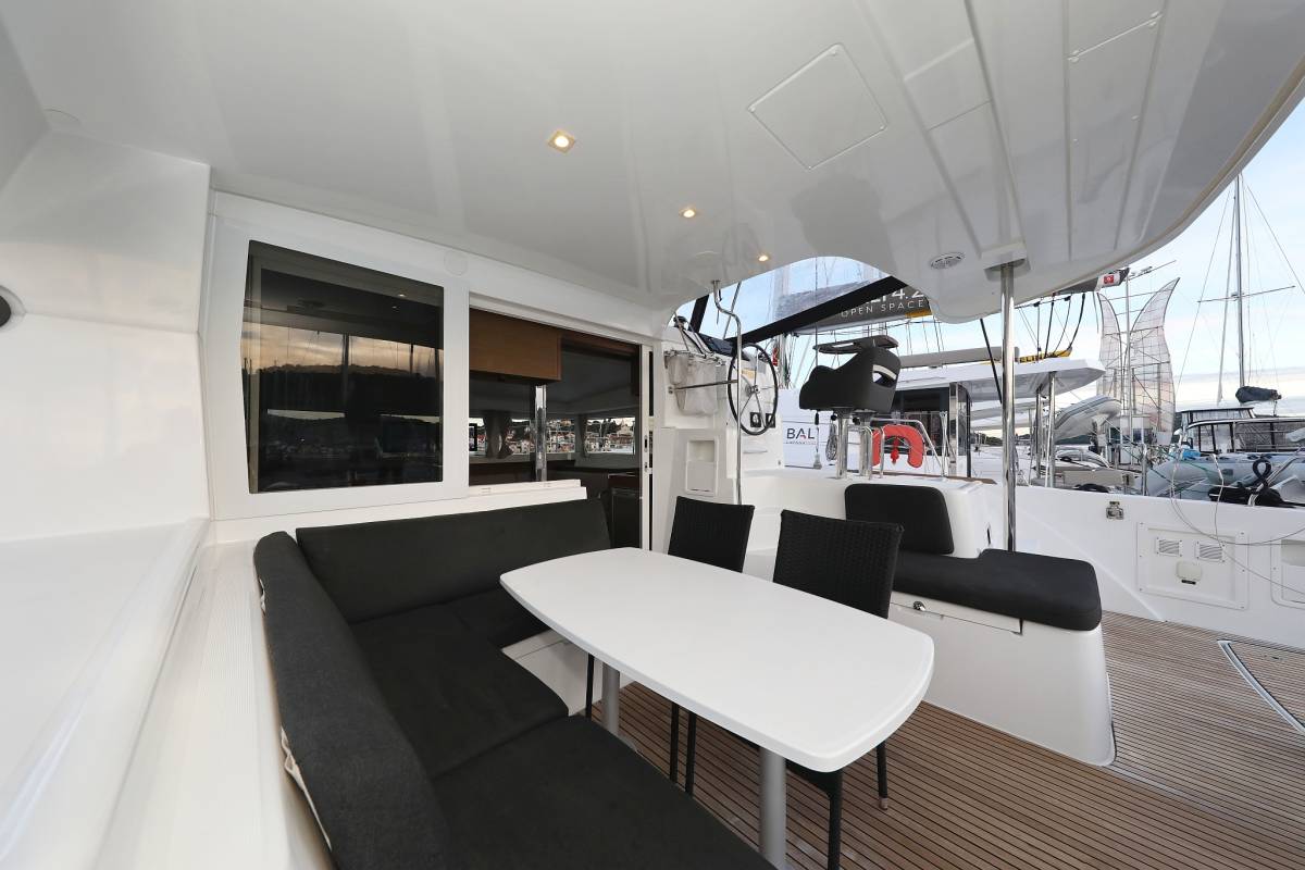 Lagoon 40, Venus | Yacht Charter Croatia