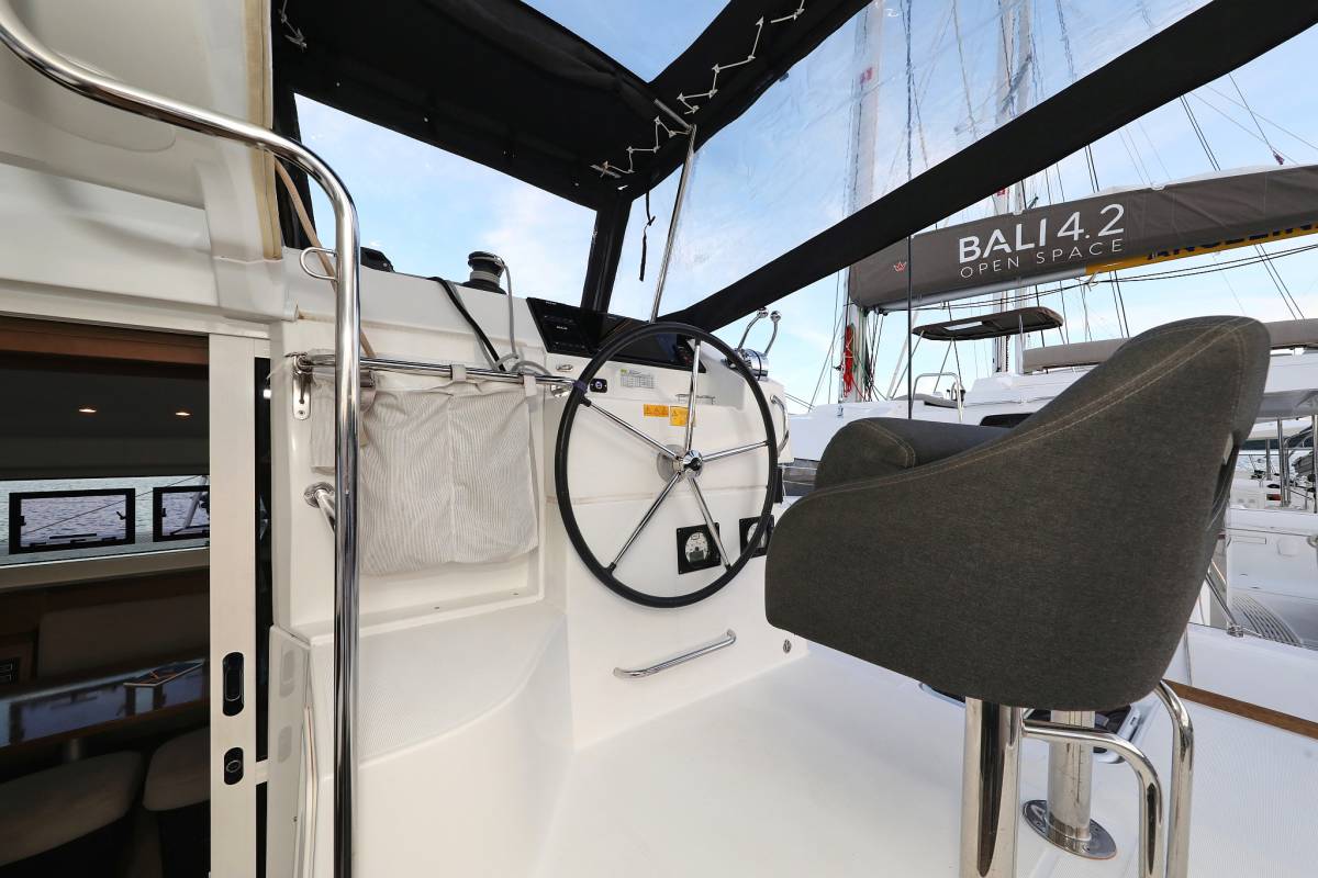 Lagoon 40, Venus | Yacht Charter Croatia