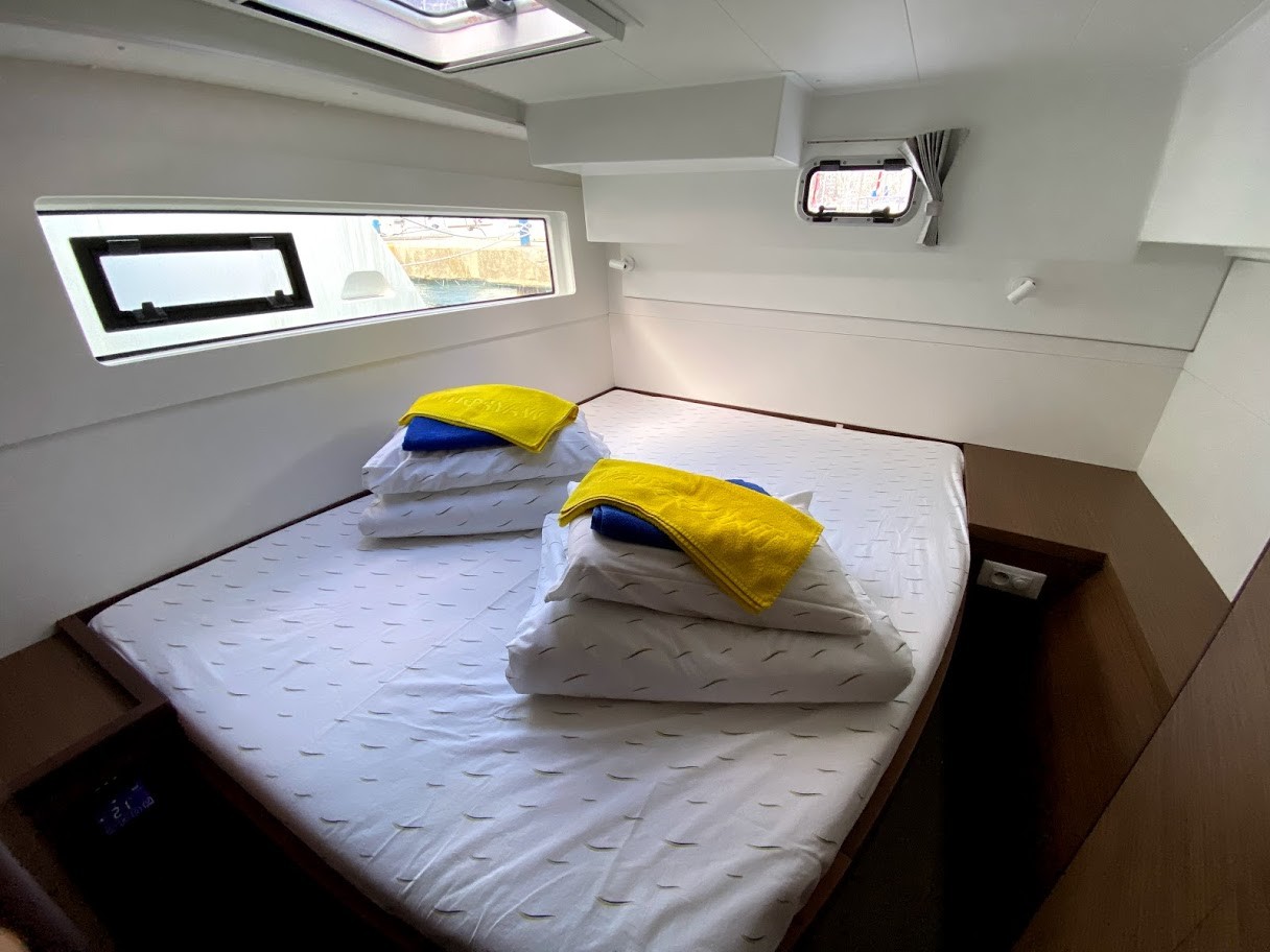 Lagoon 40, Heroina | Yacht Charter Croatia