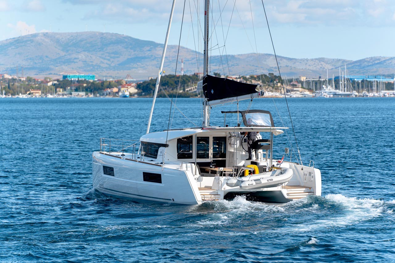 Lagoon 40, Sound of Silence | Yacht Charter Croatia
